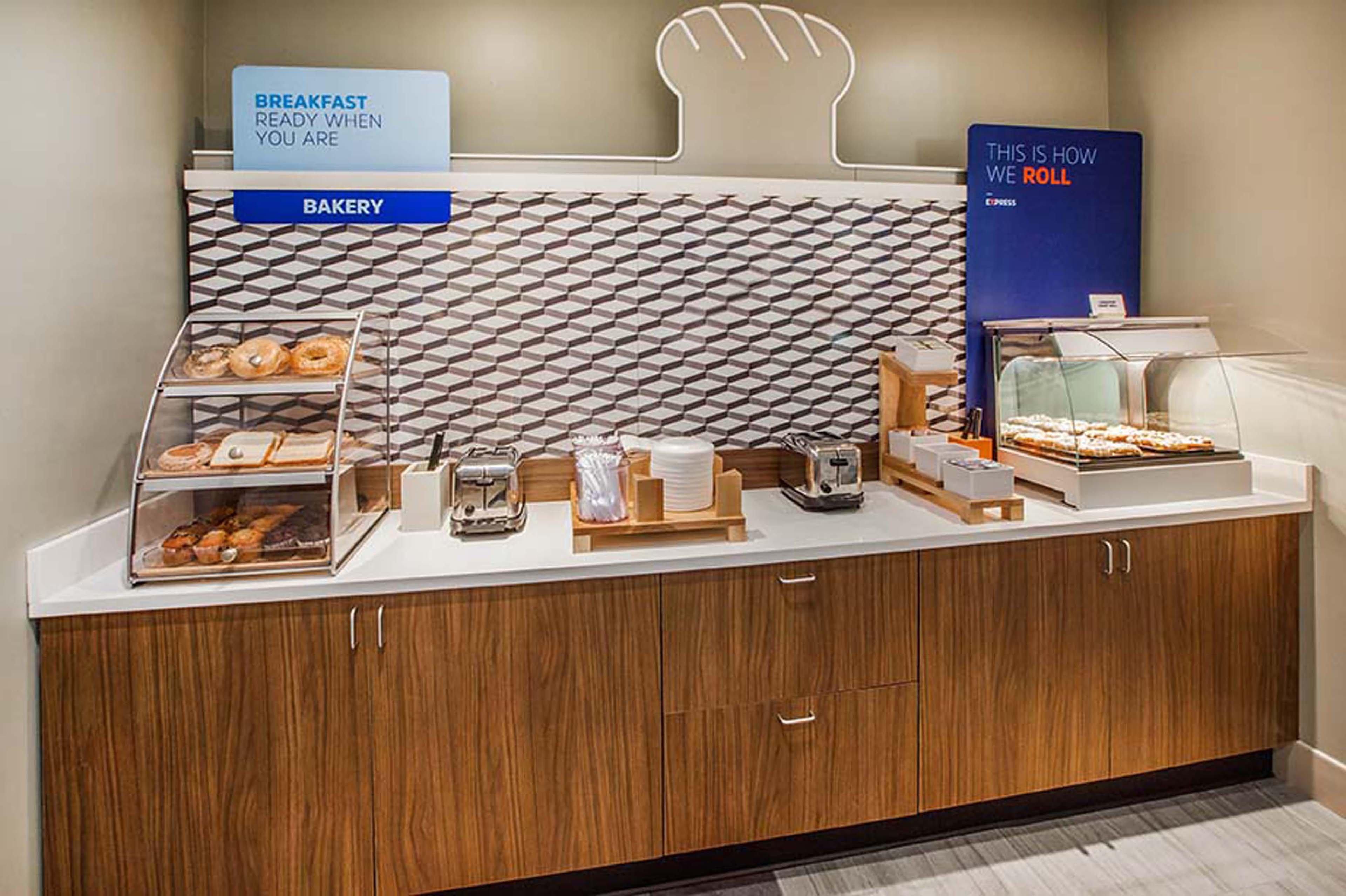 Holiday Inn Express - Indiana By Ihg Exterior photo